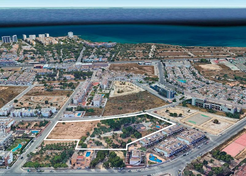 Foto 7e38587c-a4f6-470c-9711-b9a48c46942d. Casa amb piscina a Zeniamar - Horizonte - La Campana Orihuela
