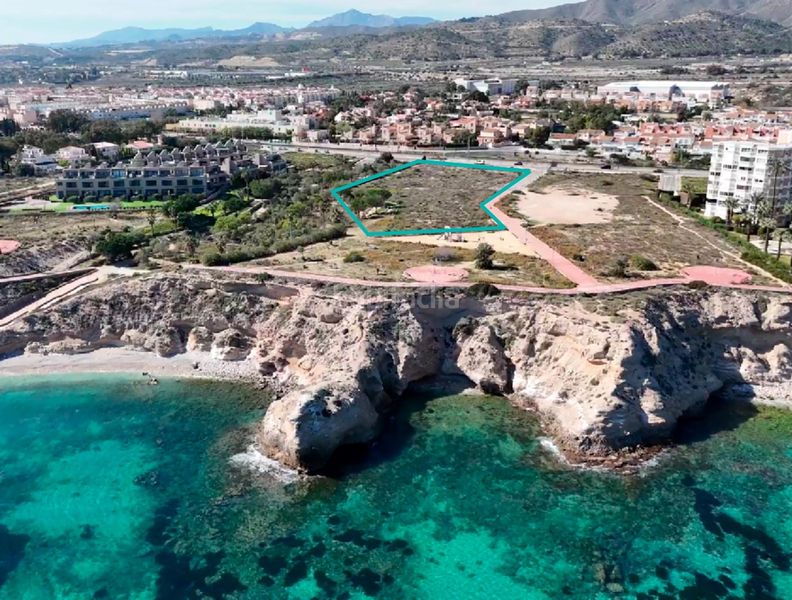 Foto 7f96baf0-7fc9-4538-96cc-b28e03964794. Xalet amb aparcament piscina a Pueblo Español-Coveta Fumá Campello (el)