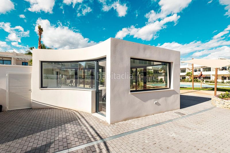 Foto 55ffdcf4-94c3-4664-bce1-59c34eb3807b. Casa amb aparcament piscina a La Veleta Torrevieja