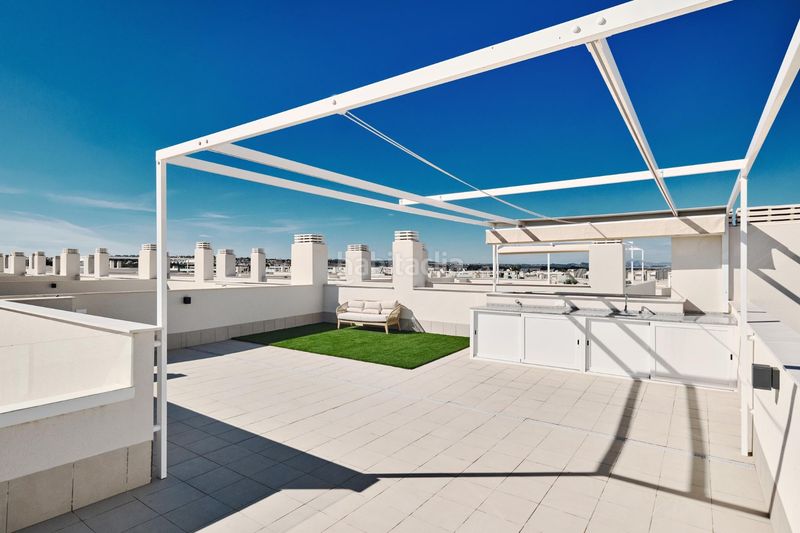 Foto adcd7f7b-7cd0-4ed7-a176-ec4f1a73c58d. Casa amb aparcament piscina a La Veleta Torrevieja
