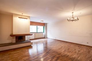 Appartement à Rua enrique dequidt hevia 14. Vivienda con alma en el corazón de a coruña – oportunidad única