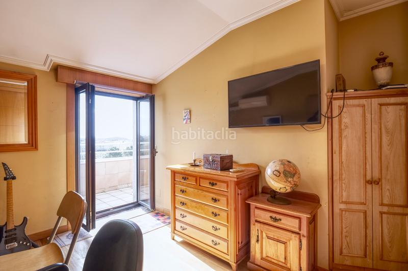 Foto 573e5dbe-c074-4243-8d6d-91974dc06ece. Attique avec chauffage parking dans Boiro