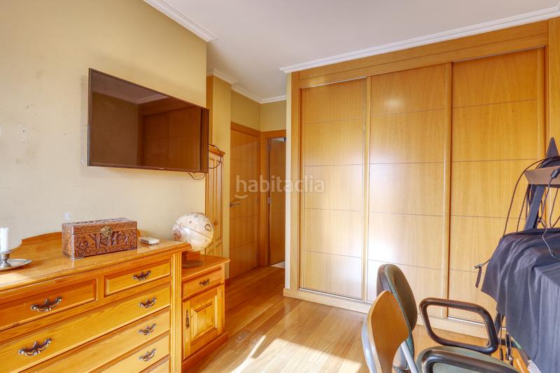 Foto 79c4316e-f942-4f63-9b84-f34ecb7130d1. Attique avec chauffage parking dans Boiro