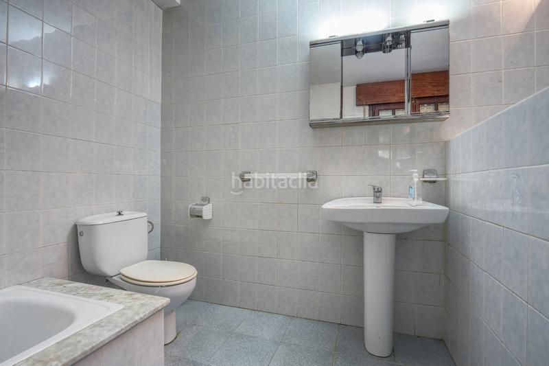 Foto 1fda20b0-67e7-4c1f-82ab-142ad956e67f. Chalet con camino riscaldamento parcheggio in Brión