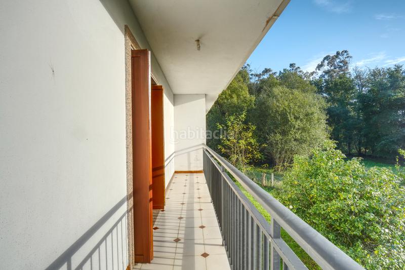 Foto 470155dc-774b-4c51-8401-74899f10ee9e. Chalet con camino riscaldamento parcheggio in Brión