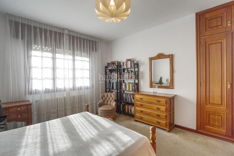 Foto 62f4a12c-3dc7-44ca-9880-e9c45d912175. Chalet con camino riscaldamento parcheggio in Brión