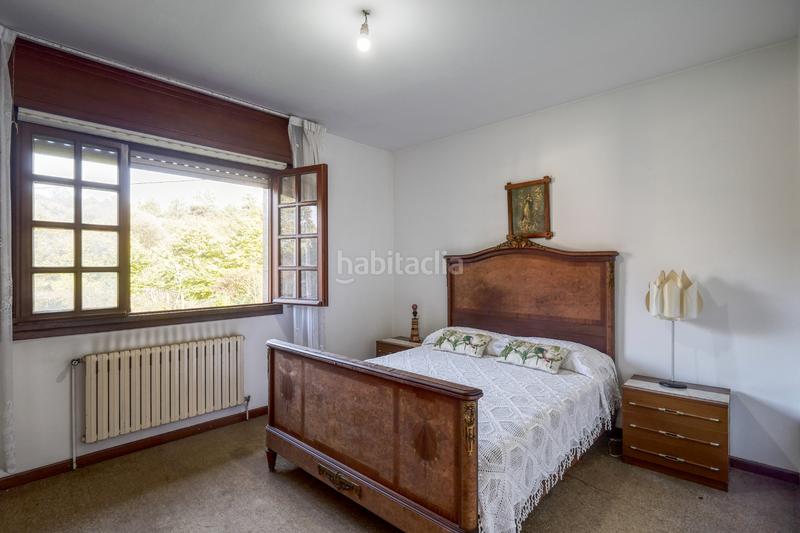 Foto 7ad24177-0d33-42e4-88de-127f9e77949c. Chalet con camino riscaldamento parcheggio in Brión