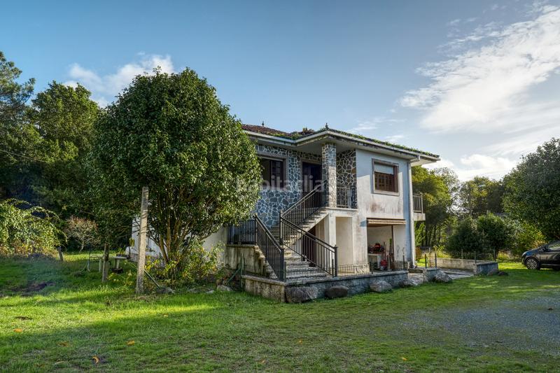 Foto 8c63d309-9a1f-4dde-8c8d-55deca826397. Chalet con camino riscaldamento parcheggio in Brión