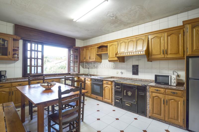 Foto 98ef6edc-af48-435a-b8db-26d45df2ddb6. Chalet con camino riscaldamento parcheggio in Brión