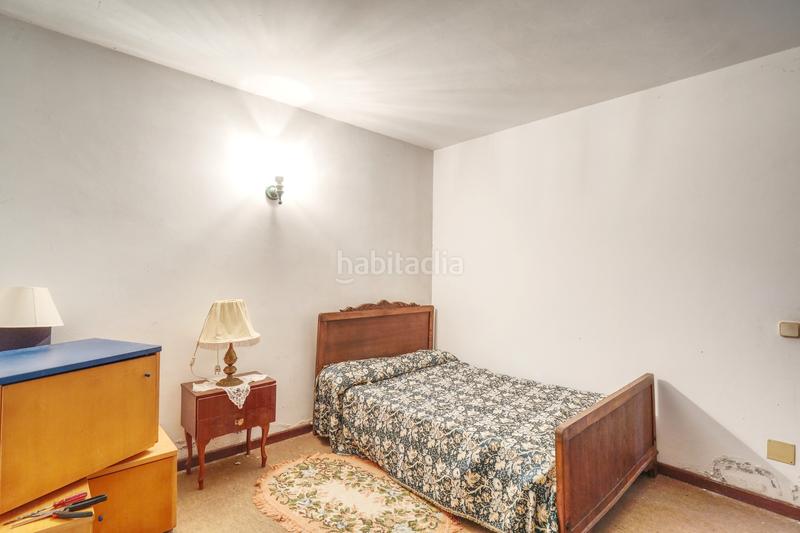 Foto bd705e96-0a2d-42ca-af32-d8cf95fb87ef. Chalet con camino riscaldamento parcheggio in Brión