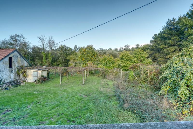 Foto c77c5170-1c57-4cc9-927e-7db85562db81. Chalet con camino riscaldamento parcheggio in Brión