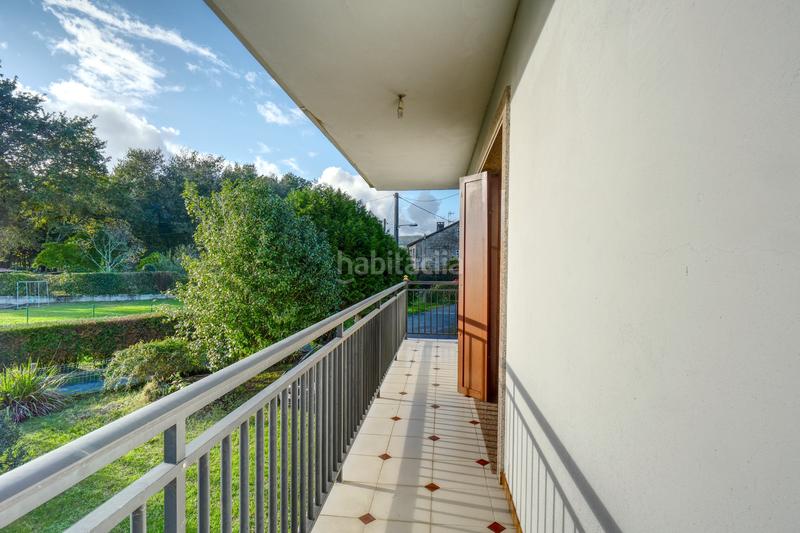 Foto c978535e-6b3e-4e40-84fb-8b08d37ff5ce. Chalet con camino riscaldamento parcheggio in Brión