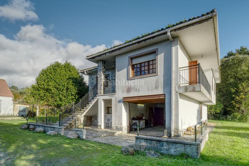 Foto d1bc5938-d34b-413b-a923-1c53574b6f81. Chalet con camino riscaldamento parcheggio in Brión