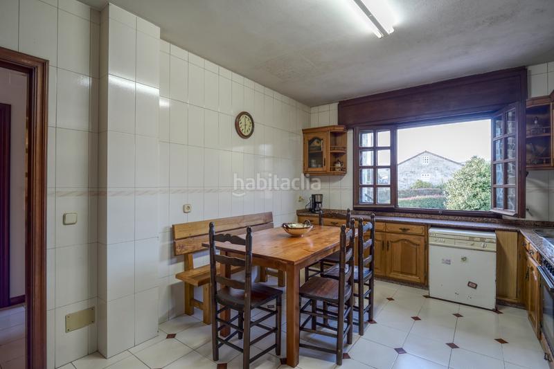 Foto e92a7919-7705-4f5d-9c93-66b5a8c99004. Chalet con camino riscaldamento parcheggio in Brión