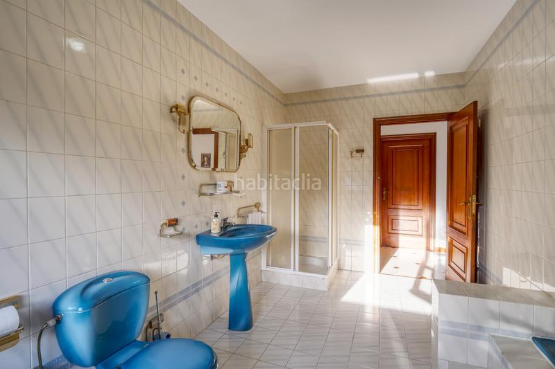 Foto f26b60a1-837d-4462-b75e-7a3b3068960b. Chalet con camino riscaldamento parcheggio in Brión