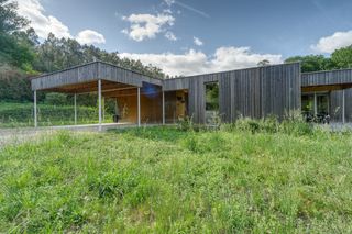 Chalet  Aldea coruxido. A tan solo 25 minutos de santiago de compostela.diseño bien ente