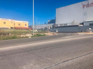 Solar industrial a Camí de l'alcora 5. Parcela en cami alcora enfrente de pamesa
