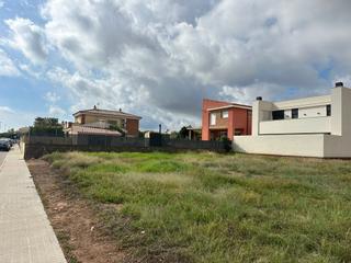 Residential Plot in Carrer d'antoni matutano poeta 25. Solar residencial zona piscina