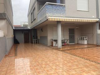 Maison jumelée à Camí benafelí 53. Adosado esquinero camino benafeli