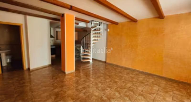 Foto 242c474f-2492-4aac-b583-015afd9e1ec8. Piso en calle alto 41 piso con plaza de garaje en toras en la c/ proyecto 5. en Torás