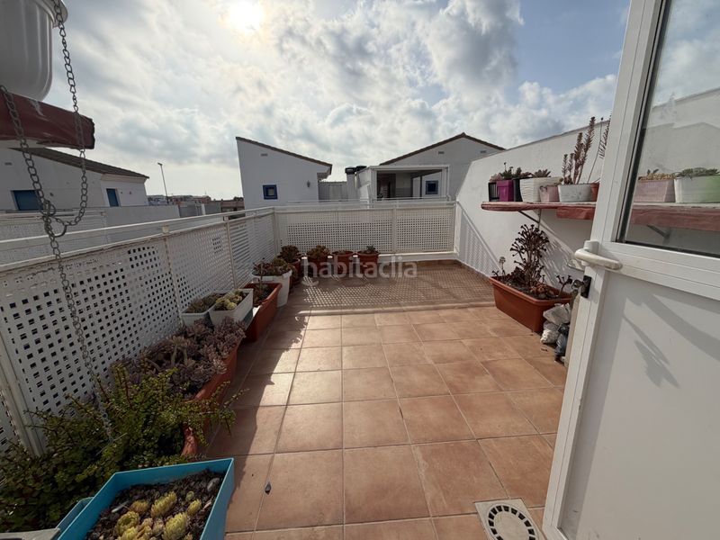 Foto f7eb9a7e-23c5-42b5-9e54-2ebfb70b2bf2. Casa adossada a camí de l'om blanc 134 a Playa-Ben Afeli Almazora / Almassora