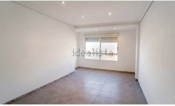 Foto 9ec149c2-ce4d-4e88-b55a-4422bdf074b1. Rent flat in Centro Almazora / Almassora