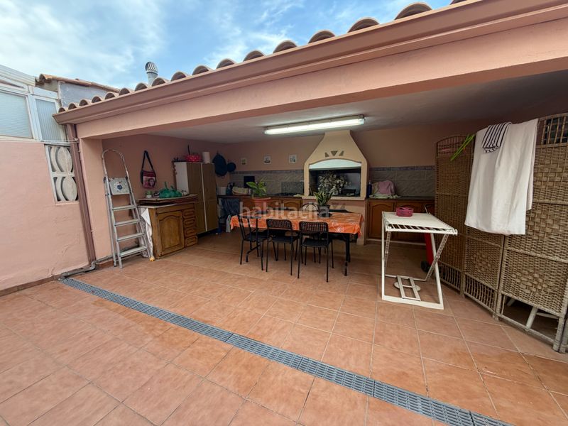 Foto c8d7c4a0-6f7a-4dfa-9ef5-5e3d98277d80. Casa aparellada a Casco Antiguo-Darremur Almazora / Almassora