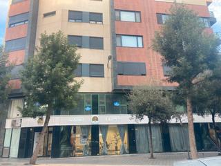 Lloguer Local Comercial a Avenida de jose ortiz 14. Local entresuelo en el centro de almazora