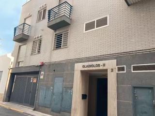 Aparcament cotxe a Calle nules 2d