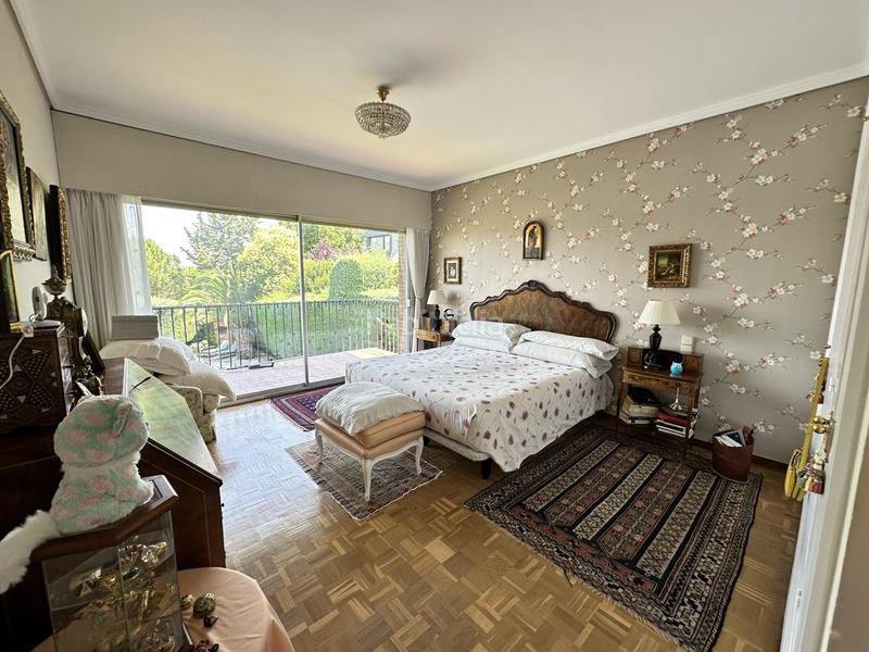 Foto 5dc18c84-eee2-4f9f-81c2-20477b0b1303. House with heating pool in Monte el Pilar Majadahonda