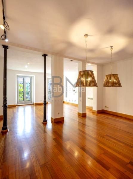 Foto 4735163b-42b2-4a7a-a4c3-5b327a0fc3c3. Location appartement avec parking dans Almagro Madrid