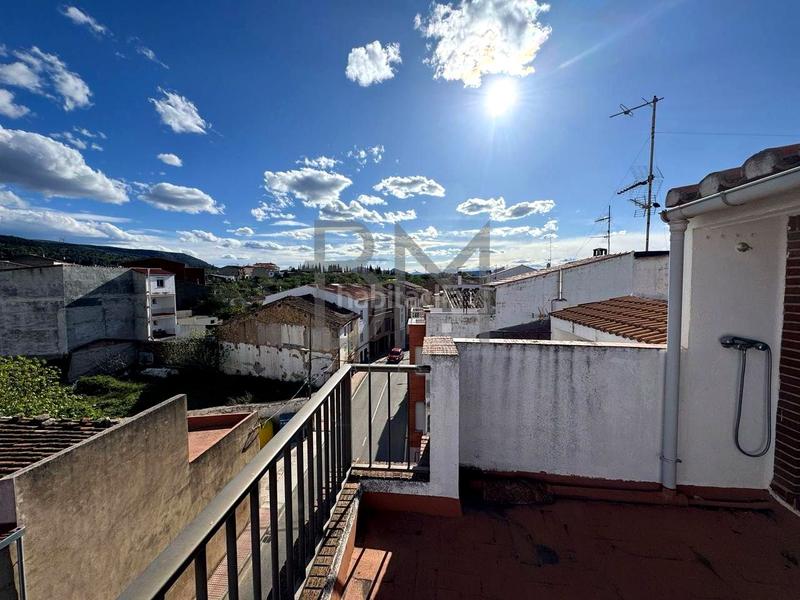 Foto fef49f58-e54d-48be-8c4c-378d577d675f. Masia amb aparcament a Albocàsser