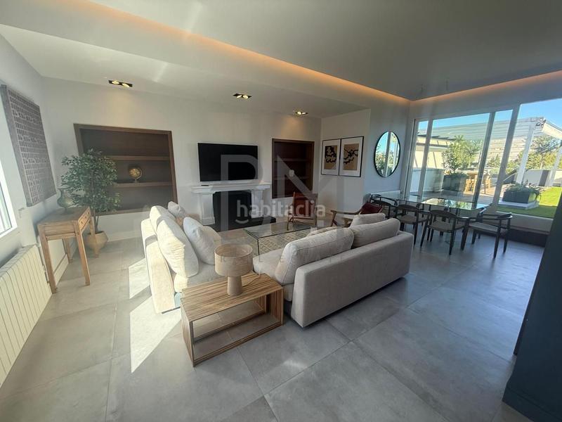 Foto b1af7f35-19b3-4bfd-bbd2-7650ed6d3273. Location attique dans Castellana Madrid