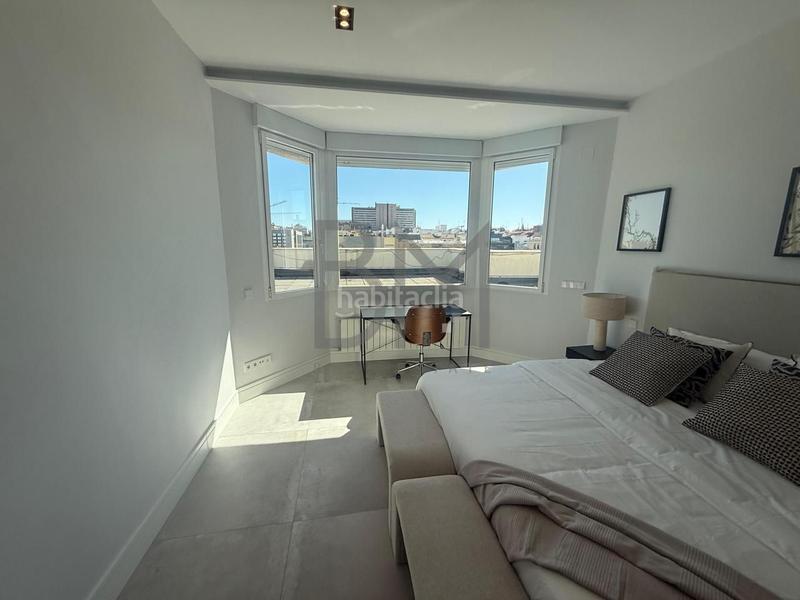 Foto bece57f8-cf69-4258-8dfa-51d04b710d48. Location attique dans Castellana Madrid