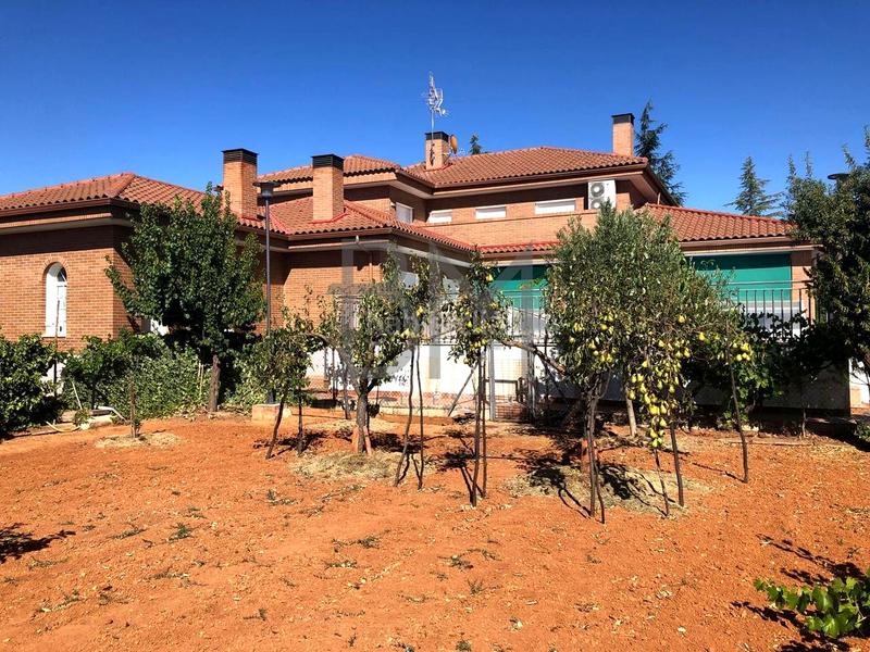 Foto 8db77989-7baa-42e8-9eb4-e7b2d12563da. Casa amb aparcament piscina a Pioz