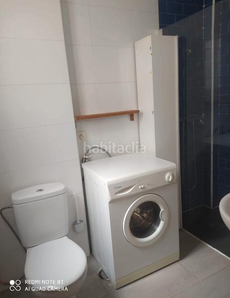 Foto 61da06a4-98f7-4b7d-9de6-b711a44645e3. Alquiler piso en calle zamora 15 piso compartido zaidin en Granada