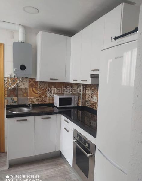 Foto 512d1adb-a261-418d-88c9-81f0cce7b783. Location appartement dans calle zamora 15 dans Barrio de Zaidín Granada