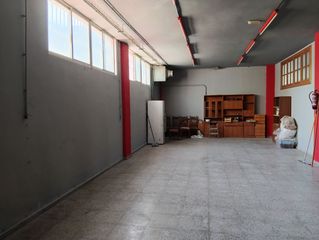 Rent Business premise in Calle puerto rico 9. Local comercial atarfe