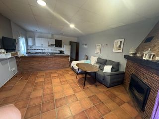 Rent Semi detached house in Malahá (La). Casa