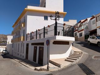 Pis  Calle los rosales 33. Pisos a estrenar en castillo de baños la guapa