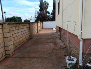 Miete Doppelhaus in Calle chipre 141. Casa belicena
