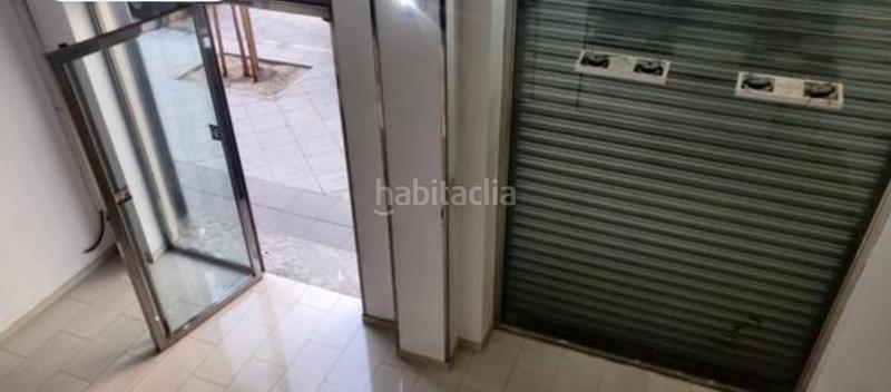 Foto 24c1e75c-80f5-4e93-b2c9-728af9ab674c. Alquiler local comercial en arabial 54f bajo arabial en Granada