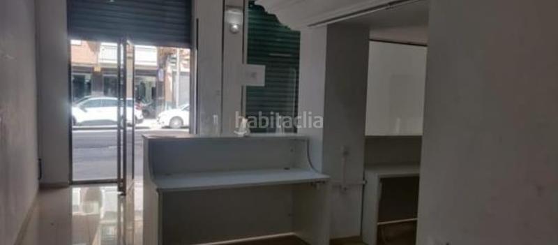 Foto 1d951042-5c16-4da9-830b-9e1a659bd4dc. Lloguer local comercial a arabial 54f a Camino de Ronda Granada