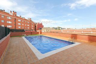 Flat in Barri Mion - Puigberenguer. Piso 2 hab. en finca joven con piscina y parking