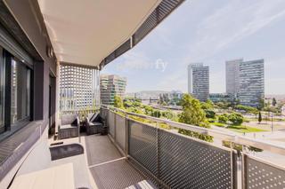 Pis a Santa Eulàlia. Piso tres habitaciones, dos baños, dos terrazas con excelentes v