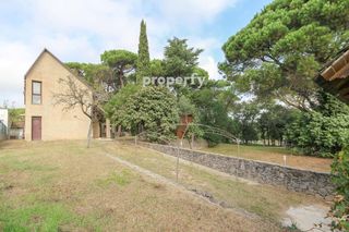 Xalet a Caldes de Malavella. Casa 4 hab. con piscina y jard�n 1.500 m caldes de malavella