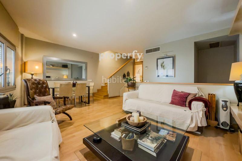 Foto 259fd084-d221-4531-a477-baa46a6f42c7. Duplex with heating in Putget - Farró Barcelona