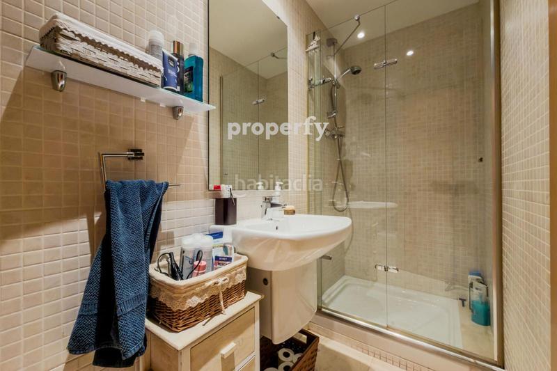 Foto 416f87b3-9b0a-4621-9a1f-da18d03c145f. Duplex with heating in Putget - Farró Barcelona