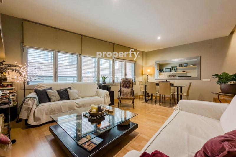 Foto 6cefb8f1-90dc-4d45-b302-373987da9ebb. Duplex with heating in Putget - Farró Barcelona