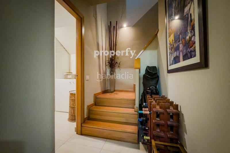 Foto f0aa7fbe-d313-448d-914e-a4d6f4183815. Duplex with heating in Putget - Farró Barcelona